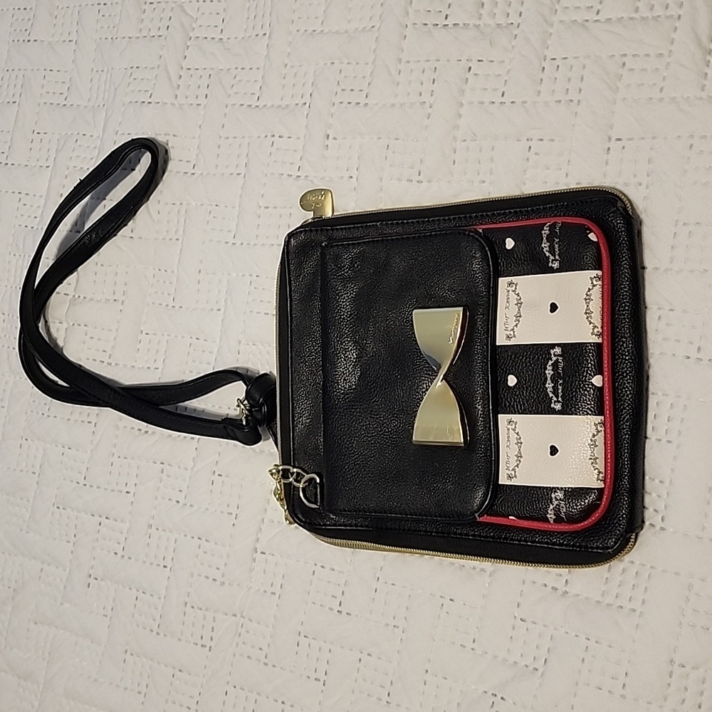 Crossbody